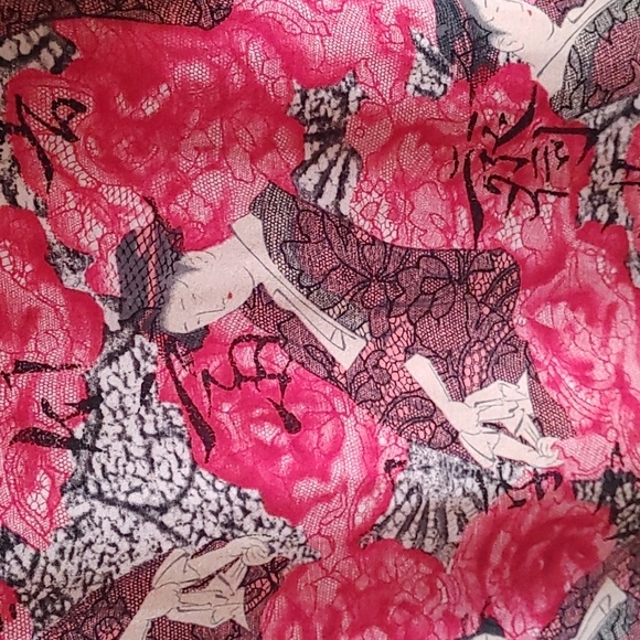 ✅Chagall Medium Shirt - Picture 3 of 3